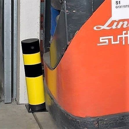 Black Bull High Impact Flex Bollard