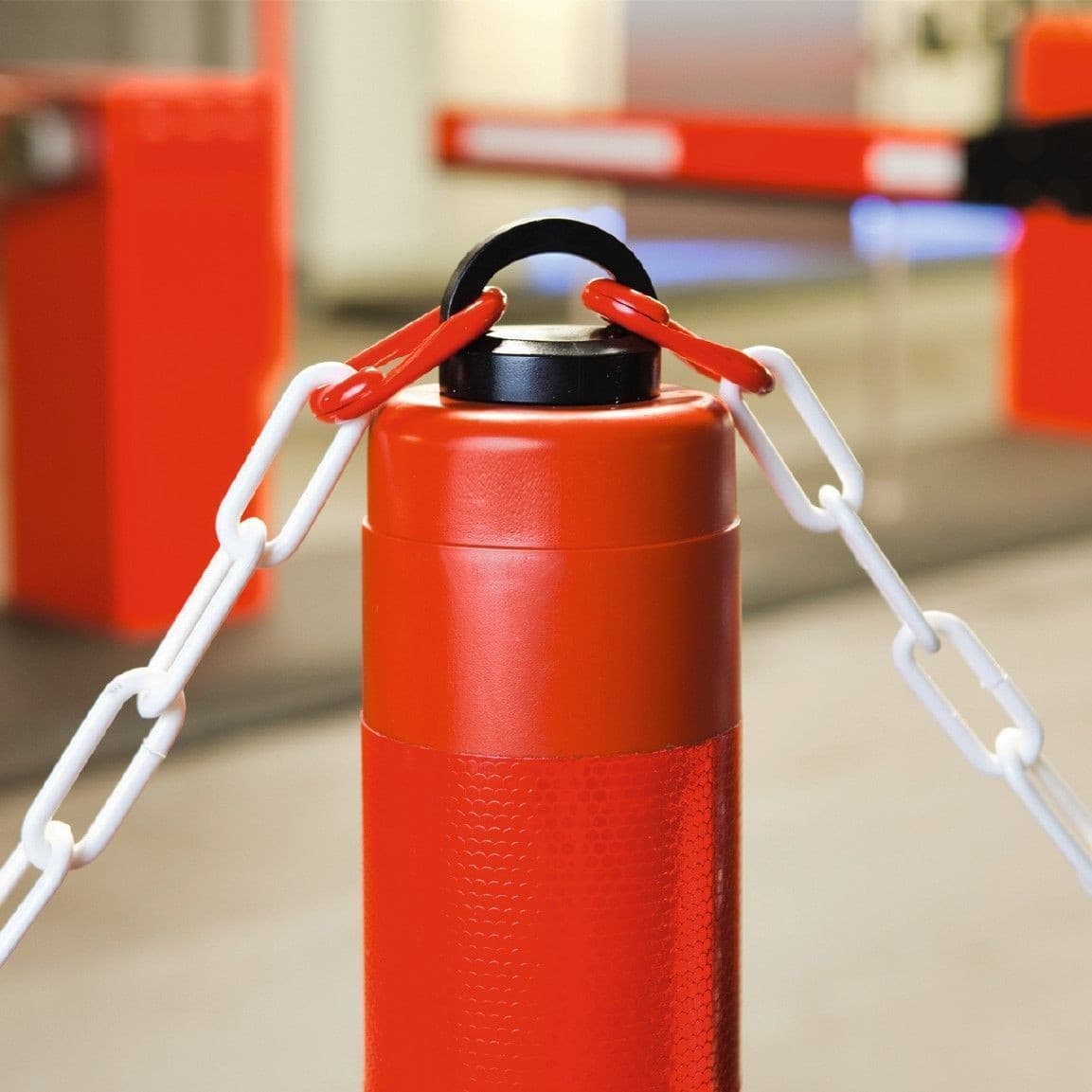 1m High Red & White Reflective Posts - Choice of 2 Bases