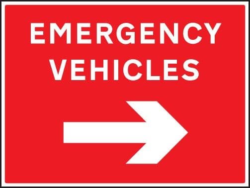 Emergency Vehicles Arrow Right Signs | 600mm x 450mm | Rigid Plastic