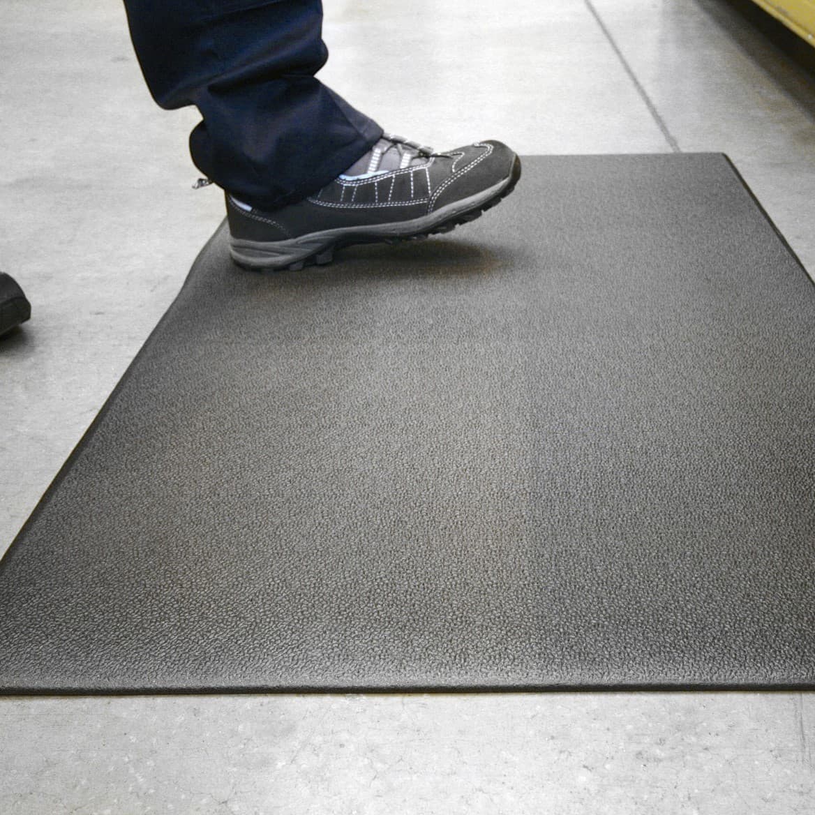 COBA Orthomat Standard Anti-Fatigue Mats | Black & Grey