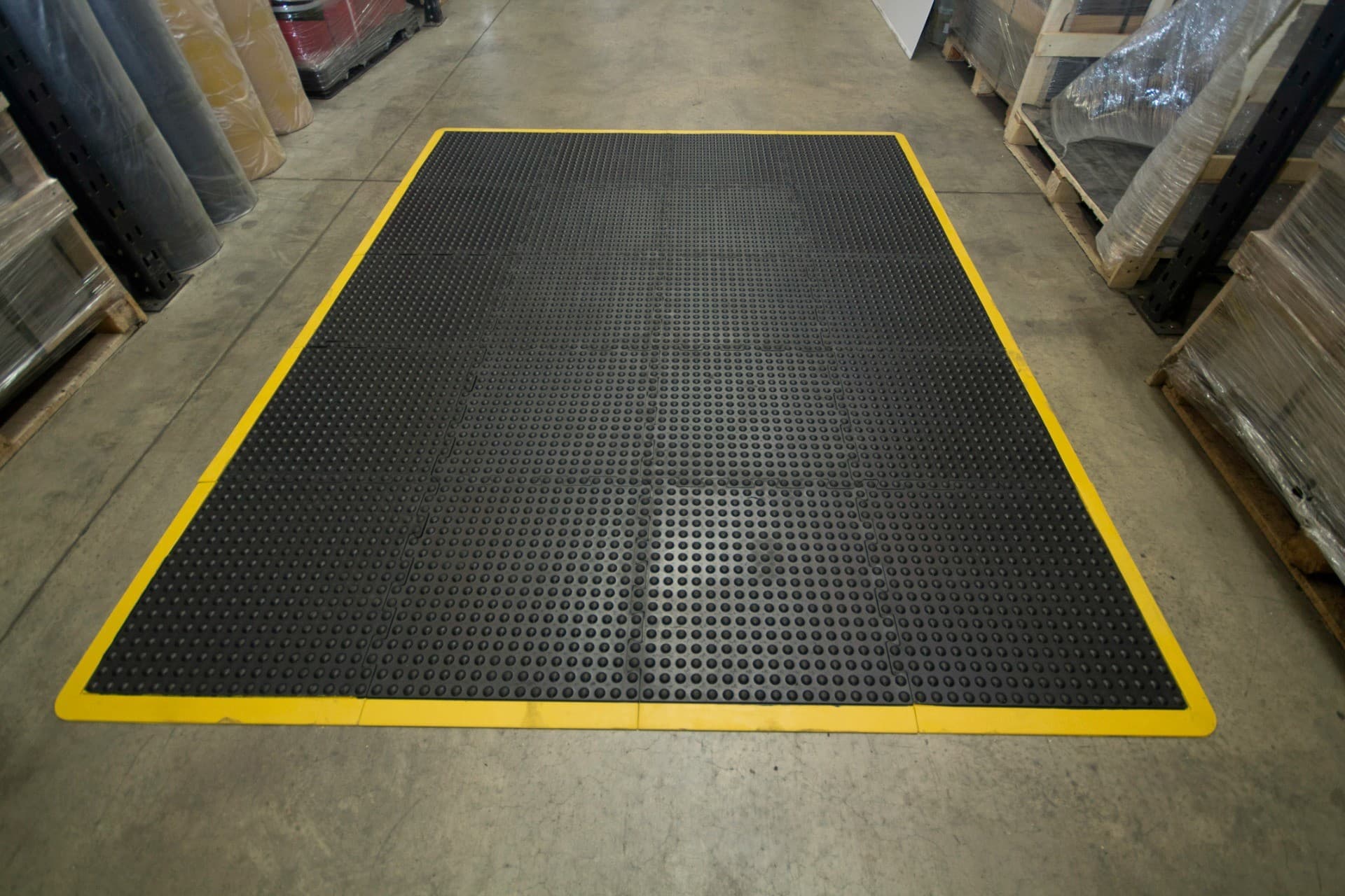 COBA Bubblemat Connect Anti-Fatigue Matting | Black/Yellow