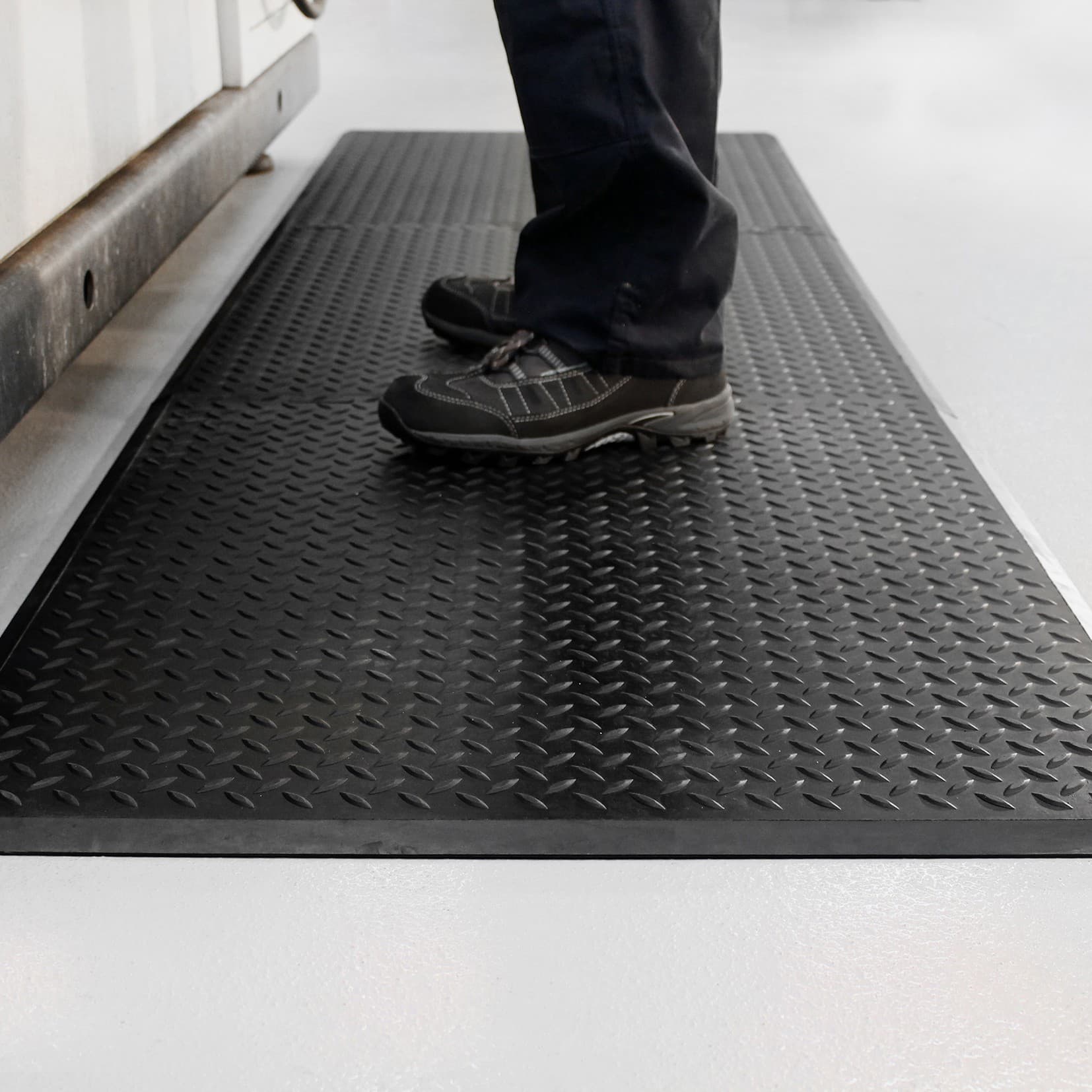 COBA Comfort-Lok Rubber Workplace Mat