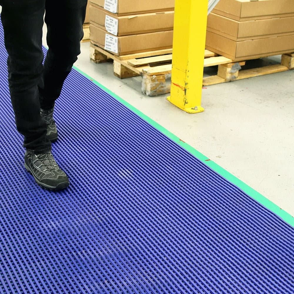 COBA DeckStep Multi-Purpose Ribbed Vinyl Matting