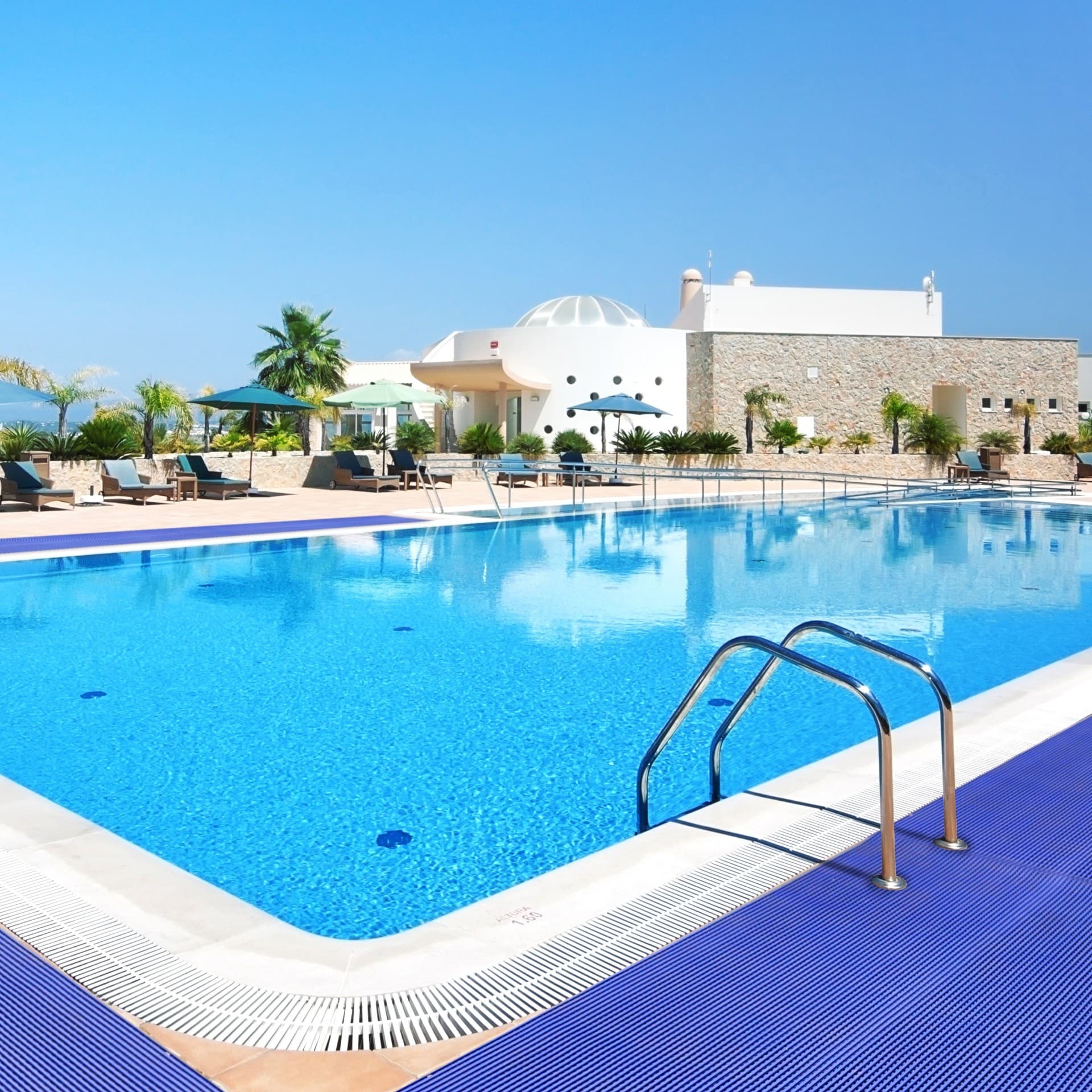 COBA DeckStep Multi-Purpose Ribbed Vinyl Matting