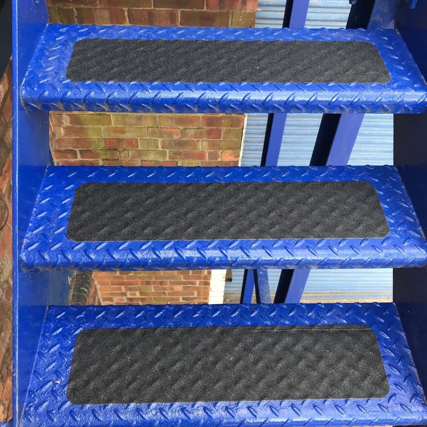 Conformable Non Slip Adhesive Treads & Tapes