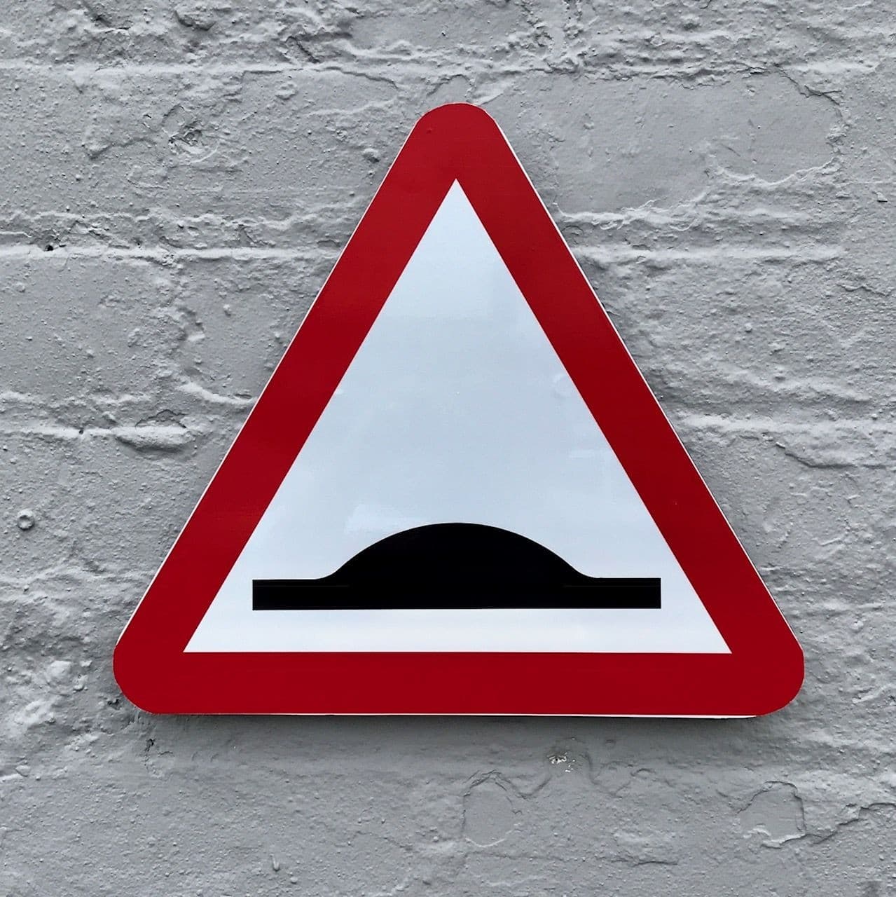 Wall Fixed - 300mm Triangular Speed Ramp Symbol in 3mm Dibond