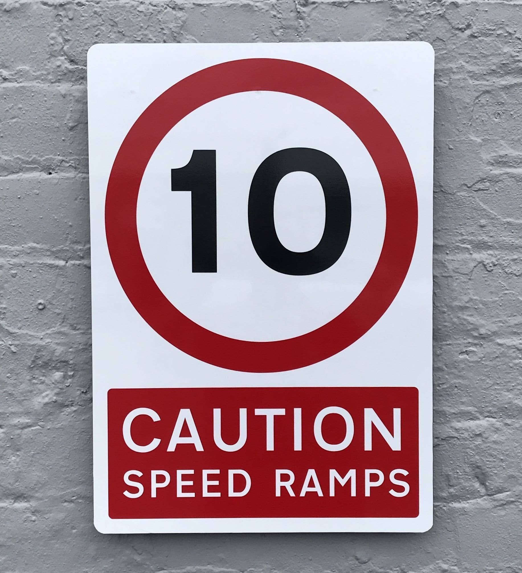 Wall Fixed - 10mph Caution Speed Ramp Sign 350mm x 500mm in 3mm Dibond