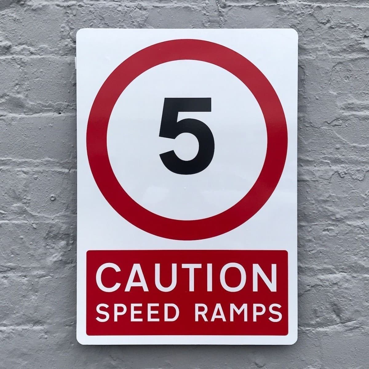 5mph Caution Speed Ramp Sign 350mm x 500mm in 3mm Dibond